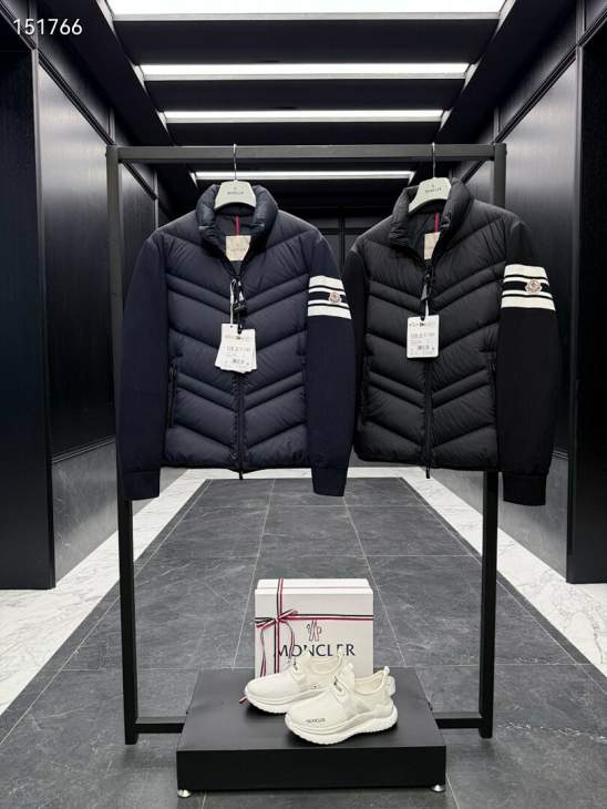Picture of Moncler Down Jackets _SKUMonclersz1-526yr49536855